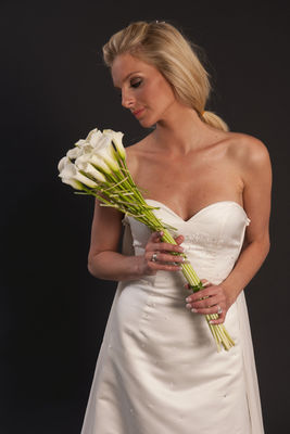 Favnbukett Cala og kjole